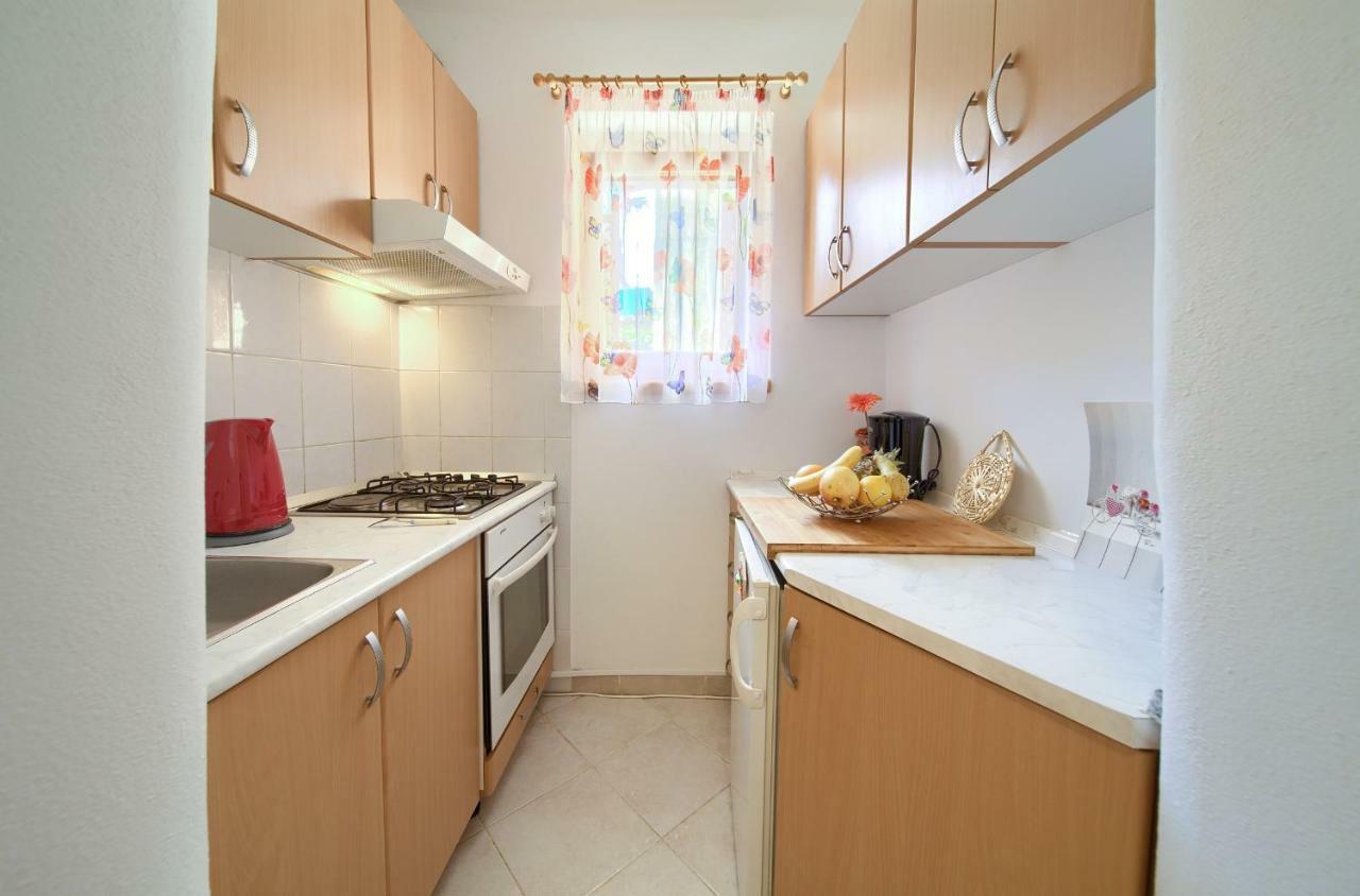 Hrast Apartment Đảo Krk Ngoại thất bức ảnh