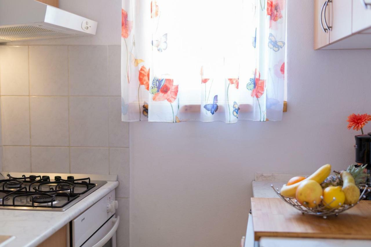 Hrast Apartment Đảo Krk Ngoại thất bức ảnh