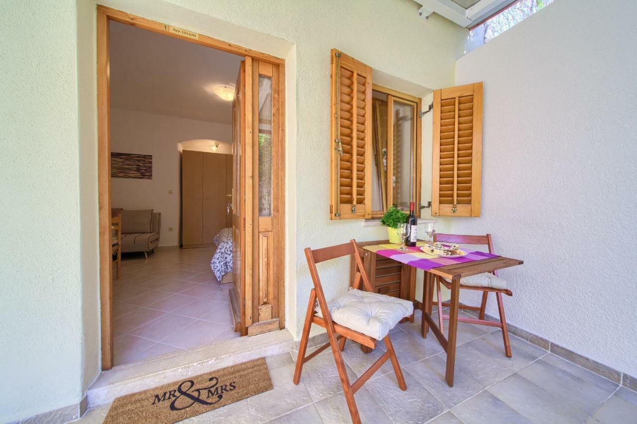 Hrast Apartment Đảo Krk Ngoại thất bức ảnh